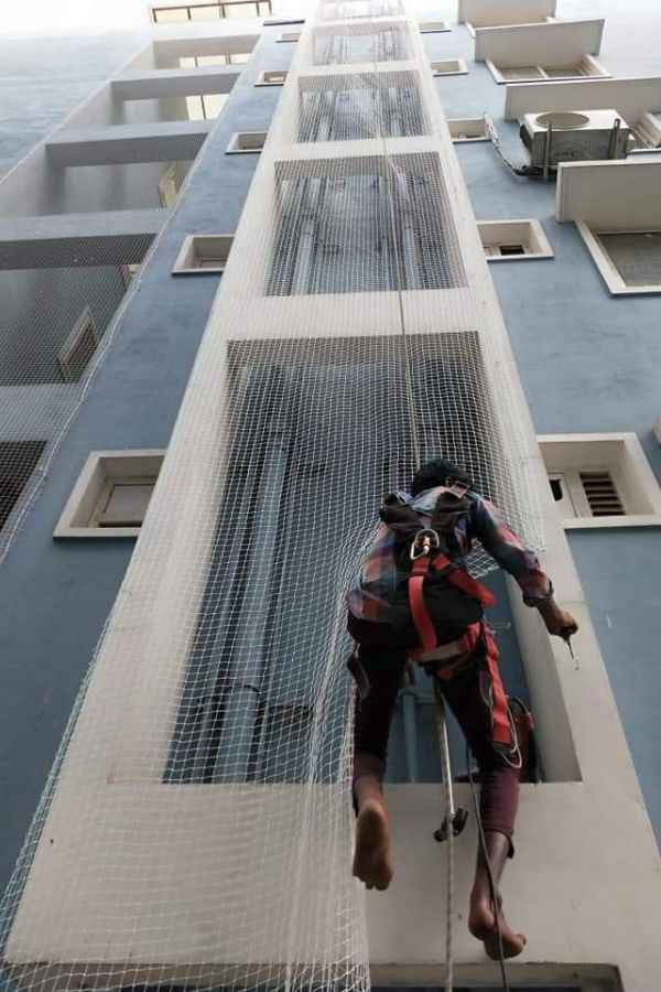 Duct Area Covering Nets